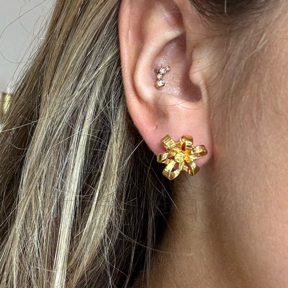 Vintage Gold Earrings!